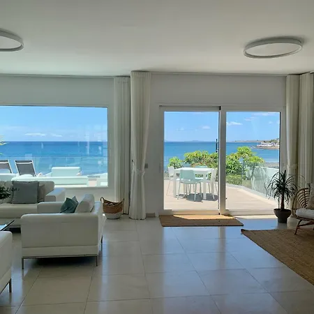 Villa Del Mar Lanzarote - Luxury Beachhouse Arrecife (Lanzarote)