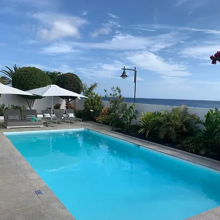 Villa Del Mar Lanzarote - Luxury Beachhouse Arrecife (Lanzarote)