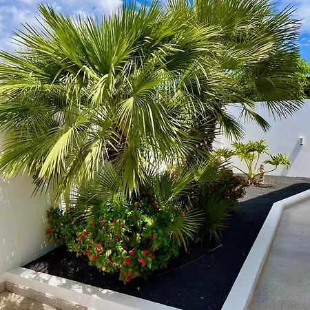 Villa Del Mar Lanzarote - Luxury Beachhouse *