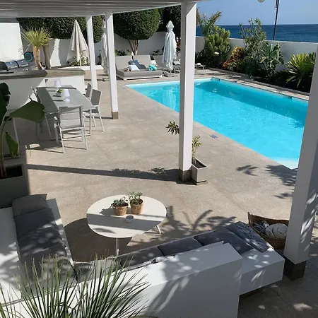 Villa Del Mar Lanzarote - Luxury Beachhouse Arrecife (Lanzarote)