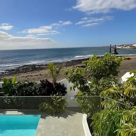 Villa Del Mar Lanzarote - Luxury Beachhouse